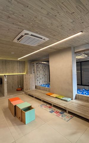 Apartamento à venda com 117m², 2 quartos e 1 vaga Apartamento à venda com 117m², 2 quartos e 1 vagaÁrea comum - brinquedoteca