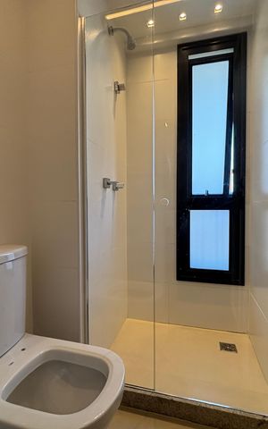 Apartamento à venda com 117m², 2 quartos e 1 vaga Apartamento à venda com 117m², 2 quartos e 1 vagaBanheiro da Suíte 2