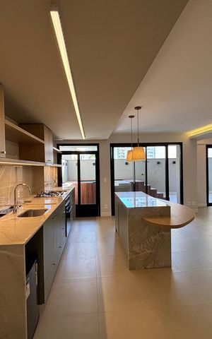 Apartamento à venda com 117m², 2 quartos e 1 vaga Apartamento à venda com 117m², 2 quartos e 1 vagaCozinha