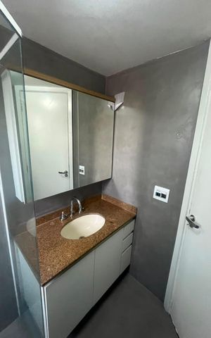 Apartamento à venda com 51m², 2 quartos e 1 vaga Apartamento à venda com 51m², 2 quartos e 1 vagaBanheiro social