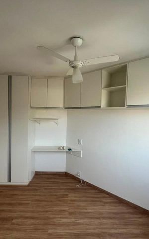 Apartamento à venda com 51m², 2 quartos e 1 vaga Apartamento à venda com 51m², 2 quartos e 1 vagaSala