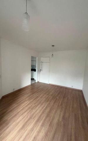 Apartamento à venda com 51m², 2 quartos e 1 vaga Apartamento à venda com 51m², 2 quartos e 1 vagaSala