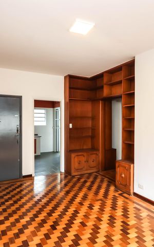 Apartamento para alugar com 75m², 2 quartos e 1 vagaSala