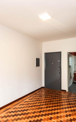 Apartamento para alugar com 75m², 2 quartos e 1 vagaSala