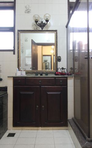 Casa à venda com 1200m², 4 quartos e 3 vagasBanheiro social