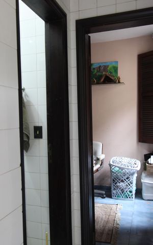 Casa à venda com 1200m², 4 quartos e 3 vagasÁrea de serviço - Quarto/banheiro
