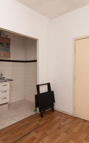 Apartamento à venda com 34m², 1 quarto e sem vagaSala