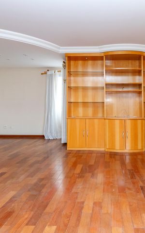 Apartamento à venda com 140m², 3 quartos e 3 vagasSala