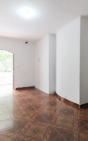 Casa para alugar com 100m², 1 quarto e sem vaga Casa para alugar com 100m², 1 quarto e sem vagaSala