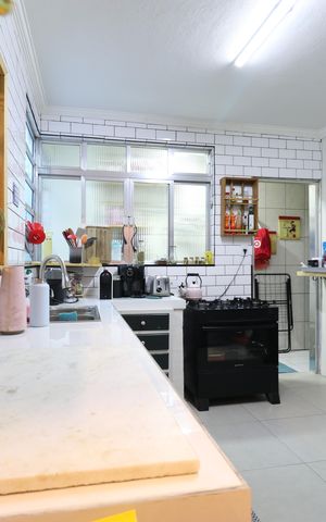 Apartamento para alugar com 100m², 2 quartos e sem vagaCozinha 
