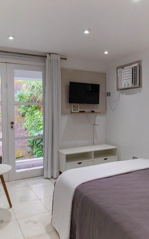 Casa de condomínio à venda com 440m², 5 quartos e 3 vagas Casa de condomínio à venda com 440m², 5 quartos e 3 vagasSuíte 3