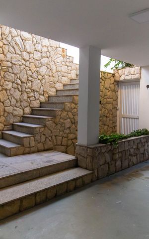Casa de condomínio à venda com 440m², 5 quartos e 3 vagas