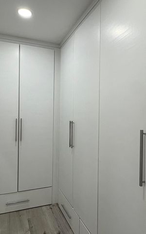 Casa para alugar com 260m², 4 quartos e 3 vagas Casa para alugar com 260m², 4 quartos e 3 vagasCloset Suíte
