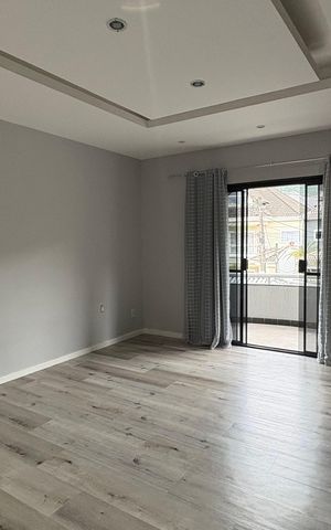 Casa para alugar com 260m², 4 quartos e 3 vagas Casa para alugar com 260m², 4 quartos e 3 vagasSuíte