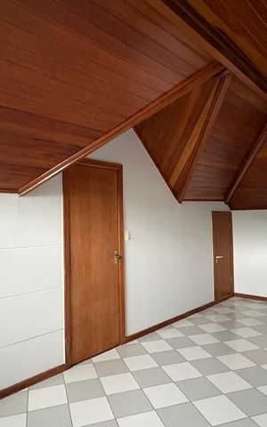 Casa para alugar com 260m², 4 quartos e 3 vagas Casa para alugar com 260m², 4 quartos e 3 vagasQuarto 2