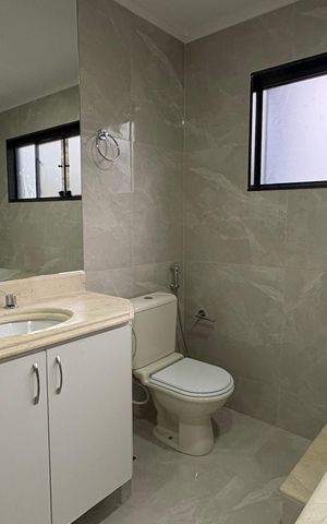 Casa para alugar com 260m², 4 quartos e 3 vagas Casa para alugar com 260m², 4 quartos e 3 vagasBanheiro Suíte