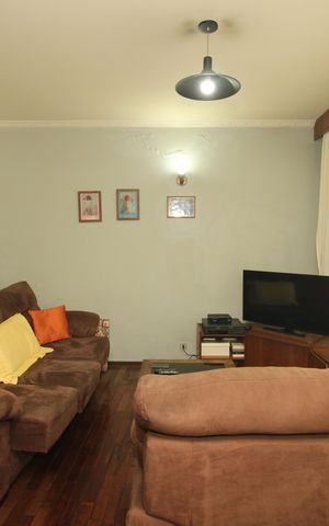 Casa à venda com 126m², 3 quartos e 2 vagasSala