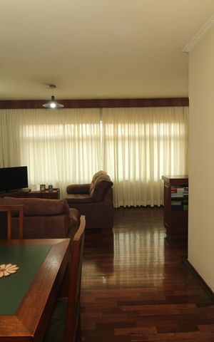 Casa à venda com 126m², 3 quartos e 2 vagasSala