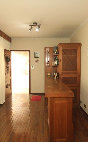 Casa à venda com 126m², 3 quartos e 2 vagasSala