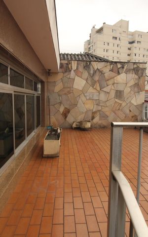 Casa à venda com 126m², 3 quartos e 2 vagasÁrea externa 2