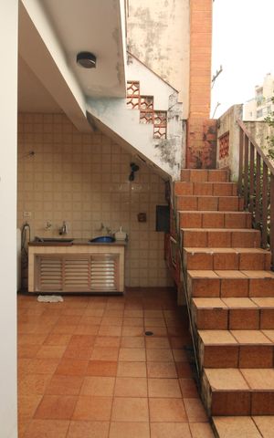 Casa à venda com 126m², 3 quartos e 2 vagasÁrea de Serviço