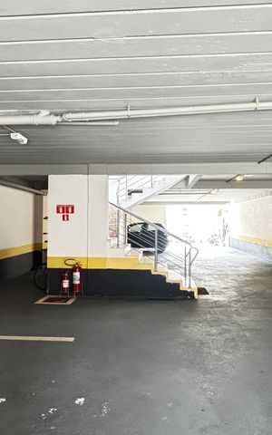 Apartamento à venda com 84m², 3 quartos e 2 vagas Apartamento à venda com 84m², 3 quartos e 2 vagasGaragem