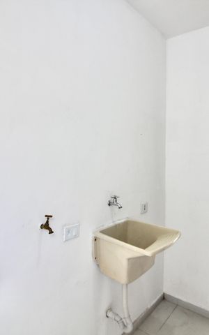 Casa para alugar com 44m², 1 quarto e sem vaga Casa para alugar com 44m², 1 quarto e sem vagaÁrea de serviço