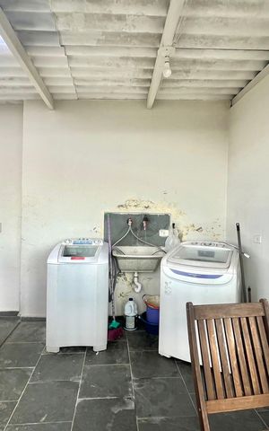 Casa à venda com 400m², 5 quartos e 2 vagasÁrea de Serviço