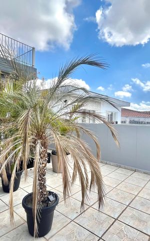 Casa à venda com 400m², 5 quartos e 2 vagasVaranda da Suíte 1