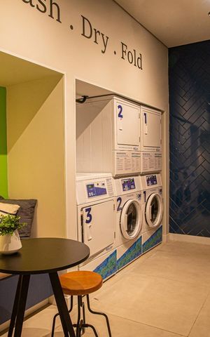 Studio para alugar com 27m², 1 quarto e sem vaga Studio para alugar com 27m², 1 quarto e sem vagaLavanderia