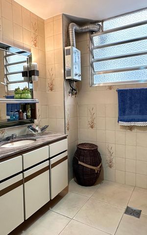Apartamento à venda com 275m², 4 quartos e sem vaga Apartamento à venda com 275m², 4 quartos e sem vagaBanheiro