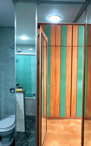 Apartamento à venda com 275m², 4 quartos e sem vaga Apartamento à venda com 275m², 4 quartos e sem vagaBanheiro da Suíte