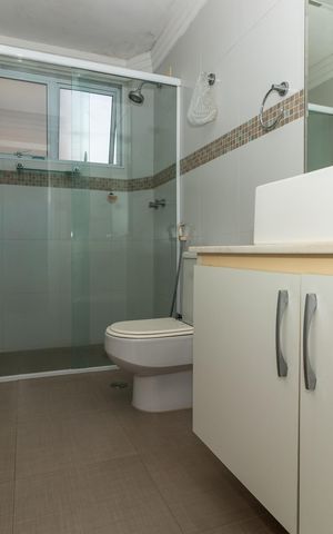 Apartamento à venda com 93m², 2 quartos e 1 vaga Apartamento à venda com 93m², 2 quartos e 1 vagaBanheiro