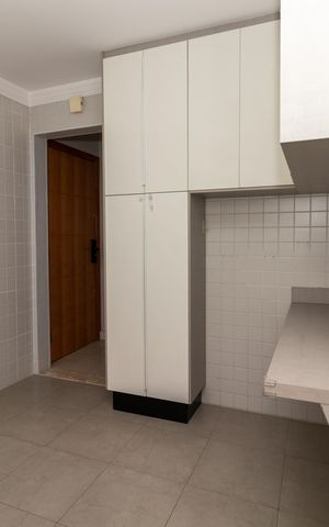 Apartamento à venda com 93m², 2 quartos e 1 vaga Apartamento à venda com 93m², 2 quartos e 1 vagaCozinha