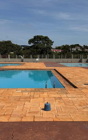 Apartamento à venda com 76m², 3 quartos e 2 vagas Apartamento à venda com 76m², 3 quartos e 2 vagasÁrea comum - Piscina