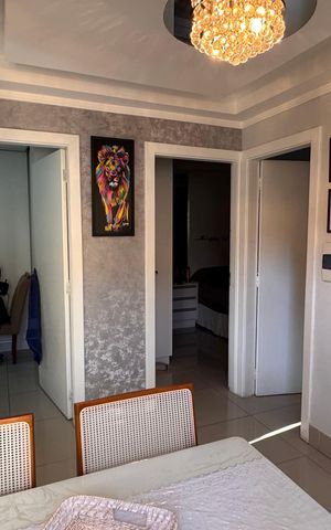 Apartamento à venda com 76m², 3 quartos e 2 vagas Apartamento à venda com 76m², 3 quartos e 2 vagasSala