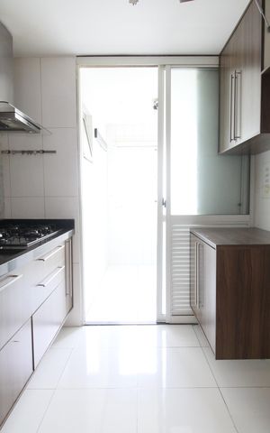 Apartamento para alugar com 62m², 2 quartos e 2 vagasCozinha - Armários