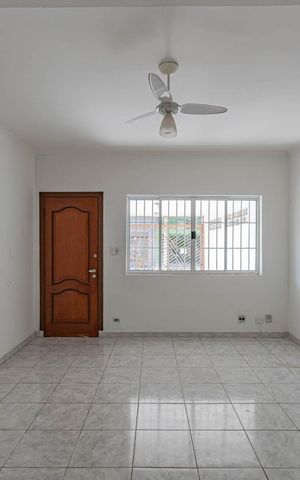 Casa à venda com 140m², 2 quartos e 1 vagaSala