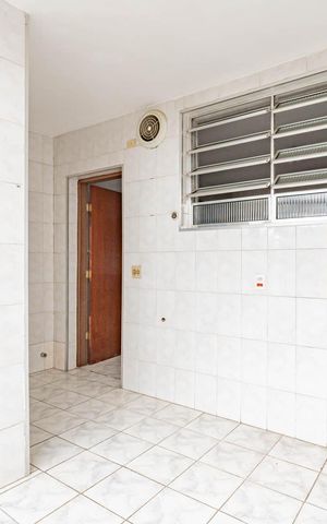 Casa à venda com 140m², 2 quartos e 1 vagaÁrea de Serviço