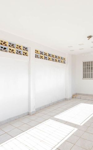 Casa à venda com 140m², 2 quartos e 1 vagaGaragem