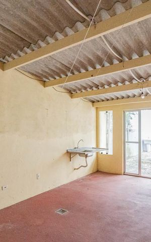 Casa à venda com 140m², 2 quartos e 1 vagaGaragem