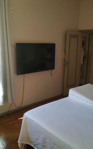Casa à venda com 200m², 5 quartos e 3 vagas Casa à venda com 200m², 5 quartos e 3 vagasQuarto 1 Casa 2