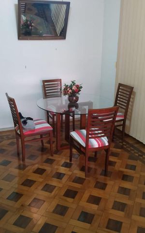 Casa à venda com 200m², 5 quartos e 3 vagas Casa à venda com 200m², 5 quartos e 3 vagasSala Casa 2
