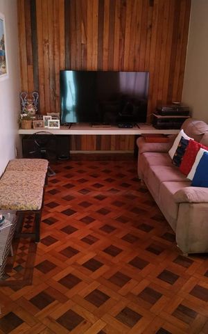 Casa à venda com 200m², 5 quartos e 3 vagas Casa à venda com 200m², 5 quartos e 3 vagasSala Casa 2