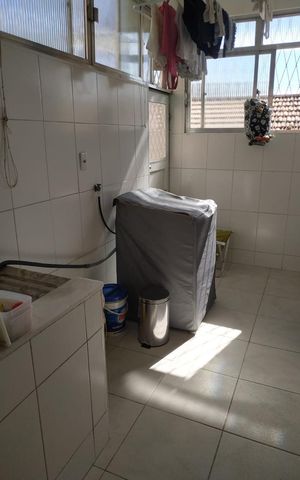 Casa à venda com 200m², 5 quartos e 3 vagas Casa à venda com 200m², 5 quartos e 3 vagasÁrea de Serviço Casa 2
