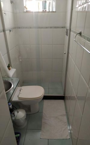Casa à venda com 200m², 5 quartos e 3 vagas Casa à venda com 200m², 5 quartos e 3 vagasBanheiro 2 Casa 2