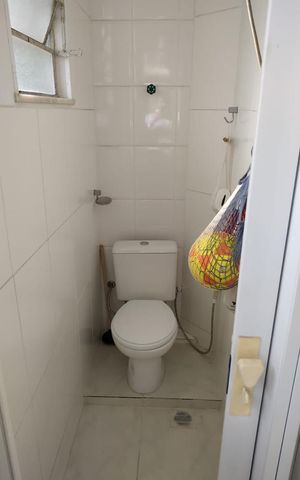 Casa à venda com 200m², 5 quartos e 3 vagas Casa à venda com 200m², 5 quartos e 3 vagasBanheiro 3 Casa 2