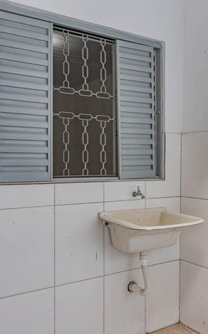 Casa para alugar com 40m², 1 quarto e sem vagaÁrea de Serviço