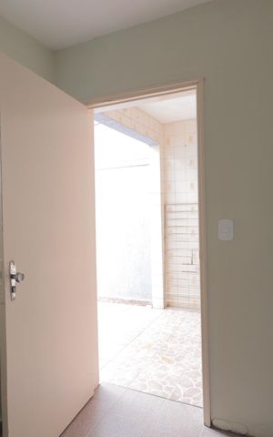 Casa à venda com 125m², 2 quartos e 2 vagasQuarto de Serviço