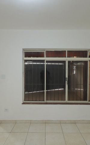 Casa à venda com 125m², 2 quartos e 2 vagasSala